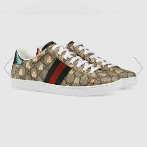AUTHENTIC Gucci Woman's Sneakers Size 7